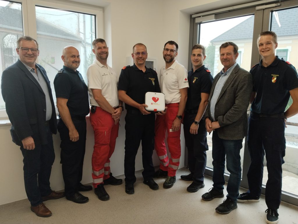 Neuer Defibrillator in Purk